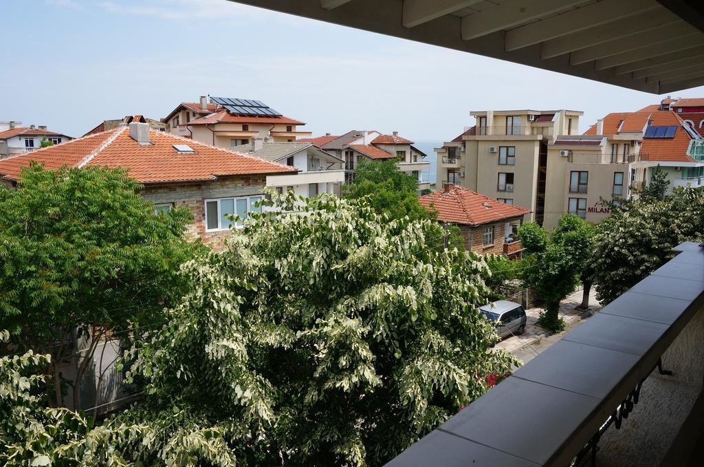 Lilia 2 Family Hotel Primorsko Zimmer foto